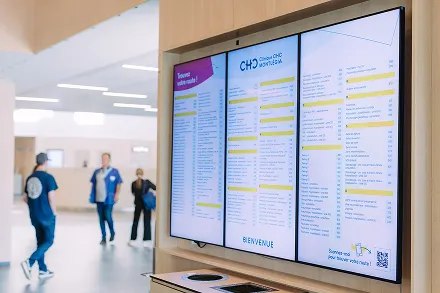 écrans dans un hôpital